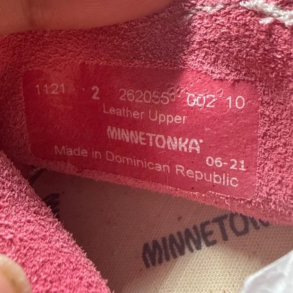 Minnetonka Infant Girls Pink Suede Fringe Moccasin Booties Size 2 262055